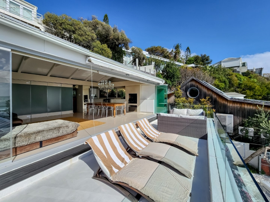 To Let 4 Bedroom Property for Rent in Clifton Western Cape